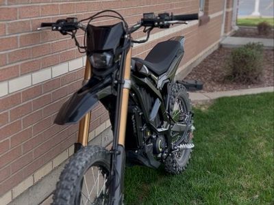 2025 Surron Ultra Bee (need Gone)