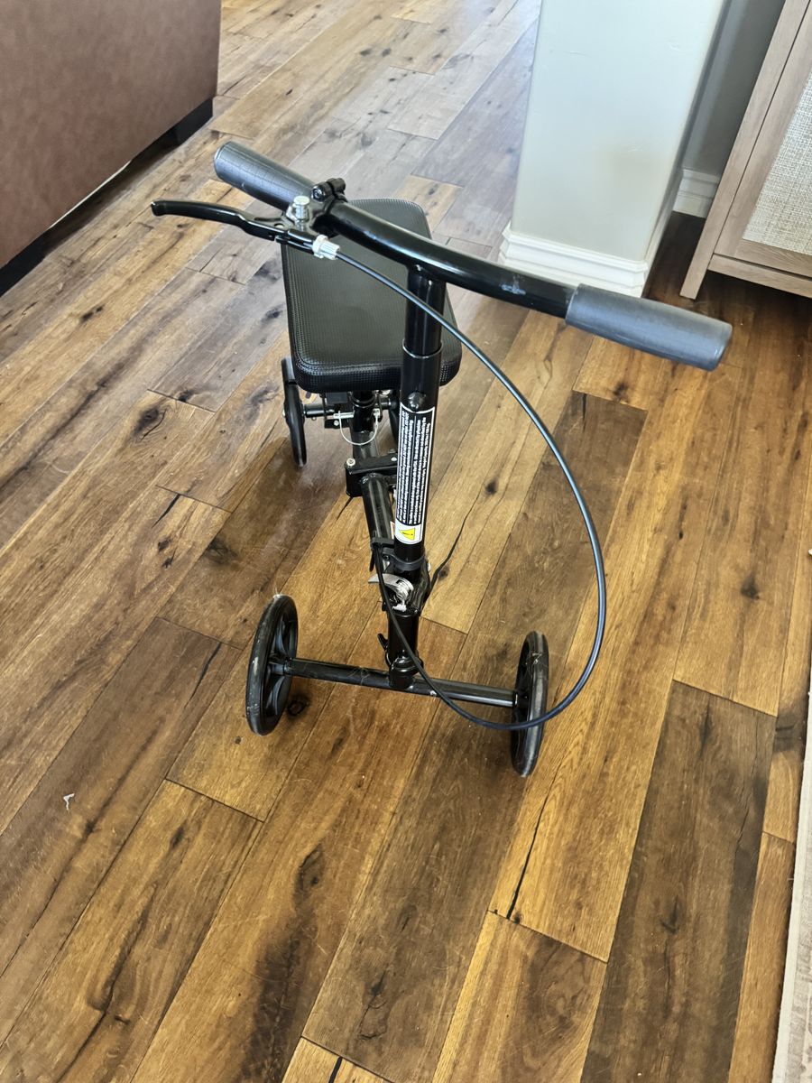 Knee Scooter