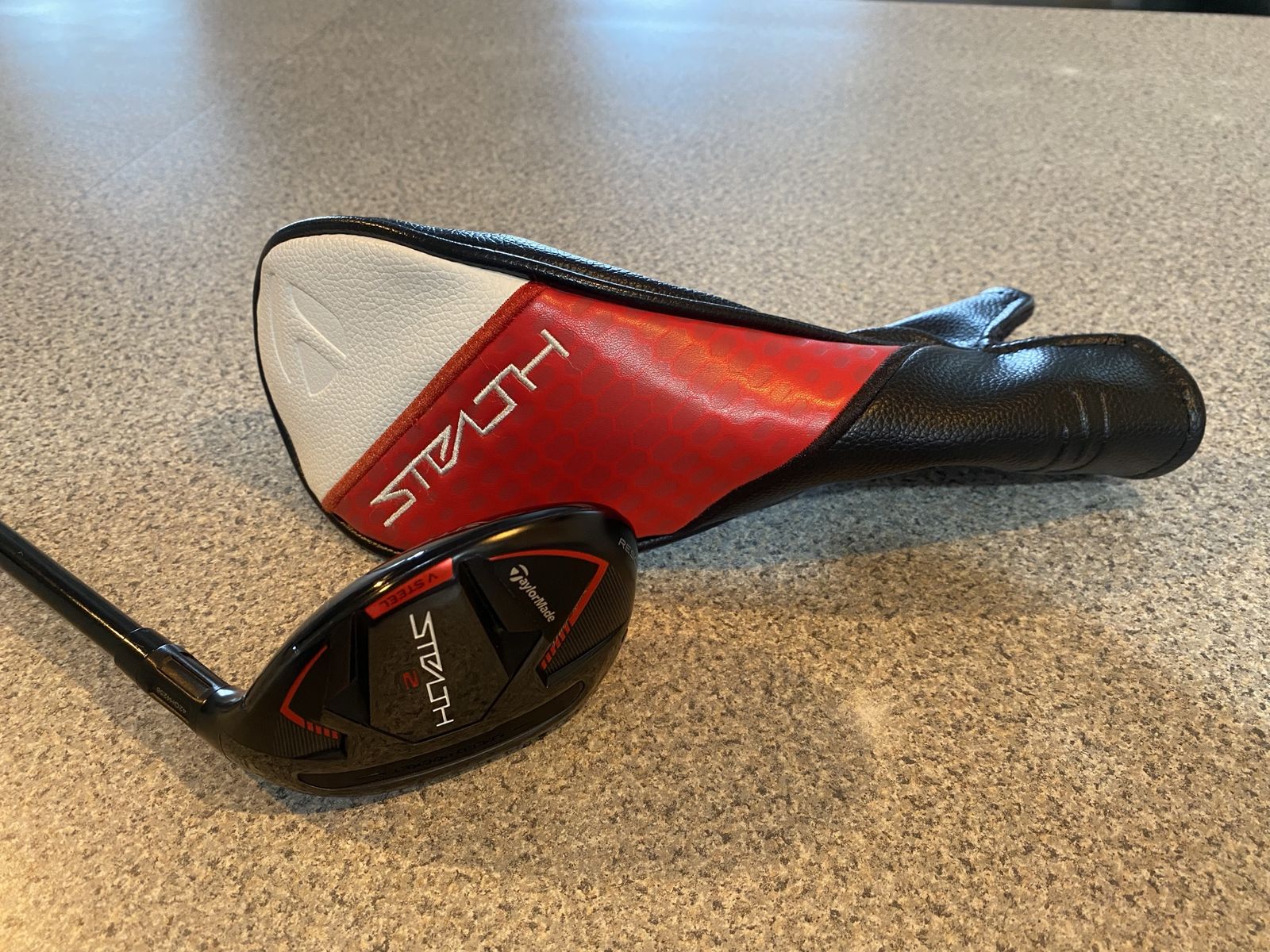 Taylor made Stealth 4 Hybrid