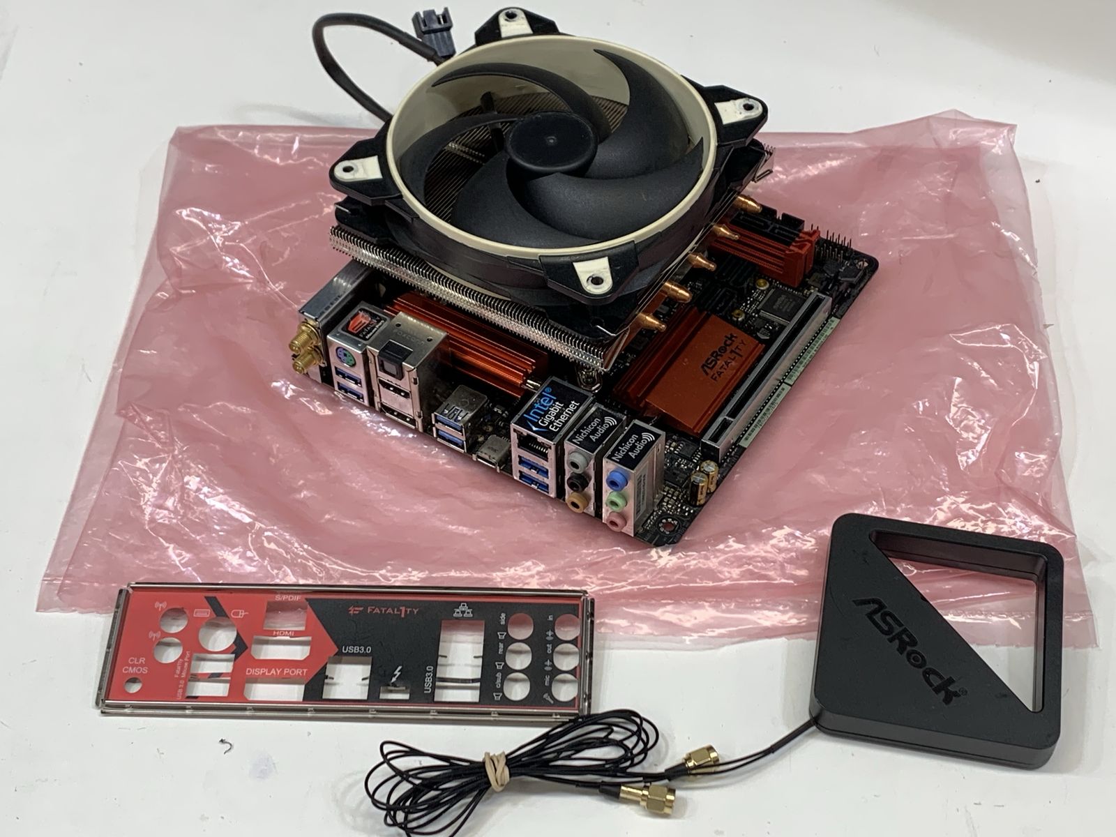ASRock Fatal1ty Z270 Gaming-ITX/ac Motherboard + i7-7700 CPU