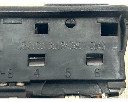 Main image 4