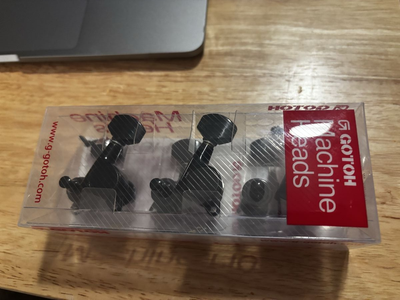 Black Gotoh Schaller-style Knob Tuners for R/H Fender guitars