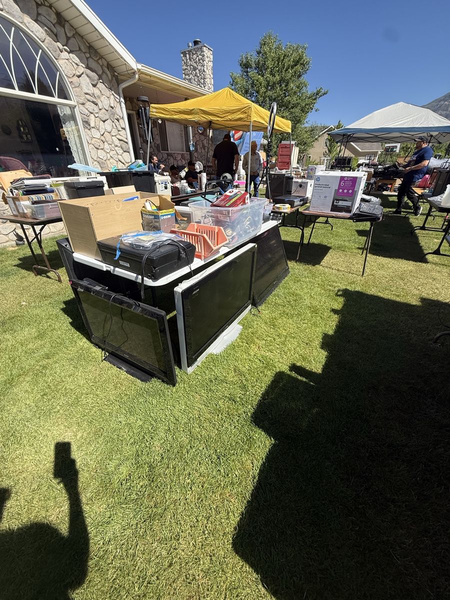 HUGE fundraiser yard sale! #heartforjaxson