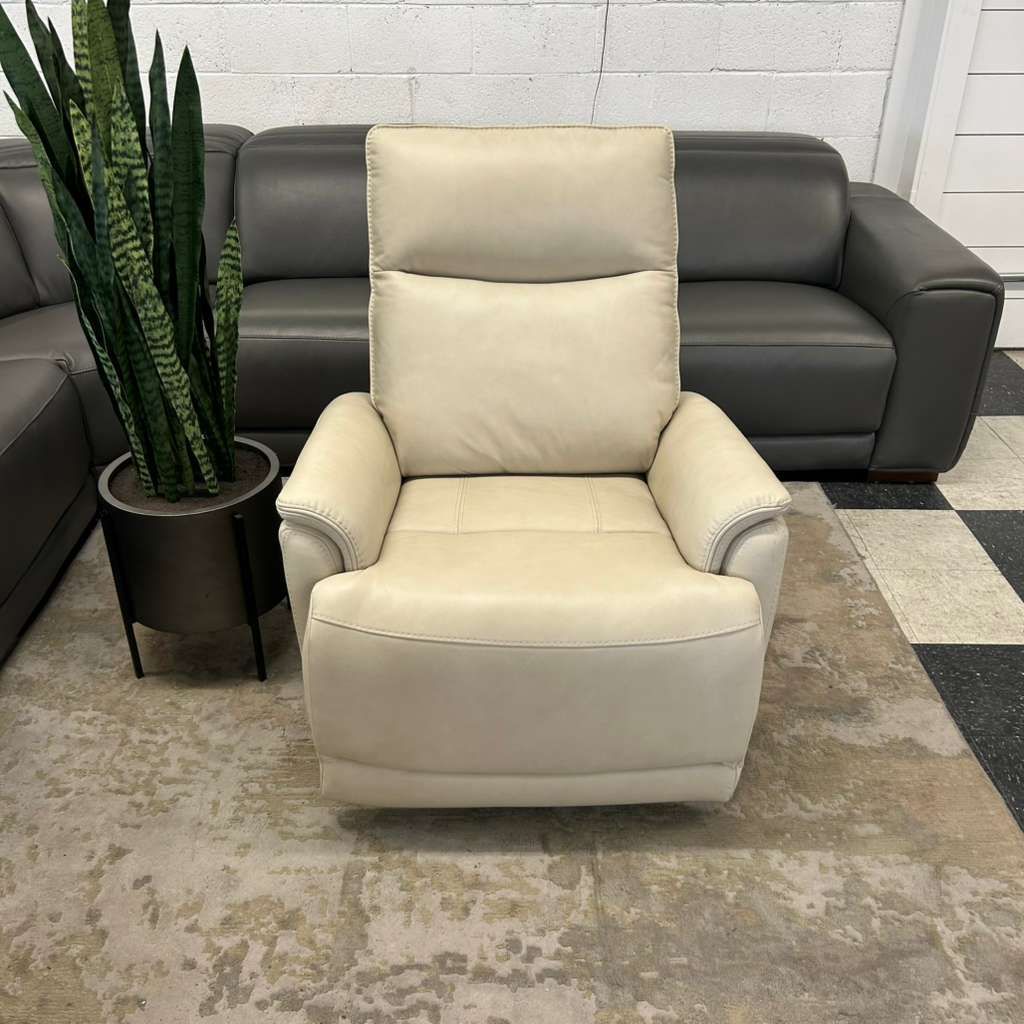 LIKE NEW!! COSTCO SANDERS LEATHER POWER RECLINER W/ POWER HEADREST!!