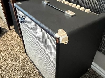 Fender Rumble 40 Bass Amplifier 40-Watt Amp