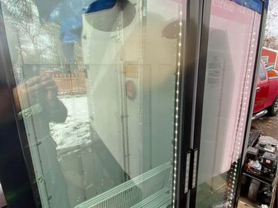 Commercial refrigerator