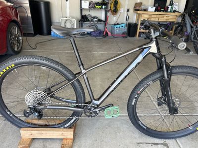2022 Orbea Alma XC NICA Bike Carbon - Small
