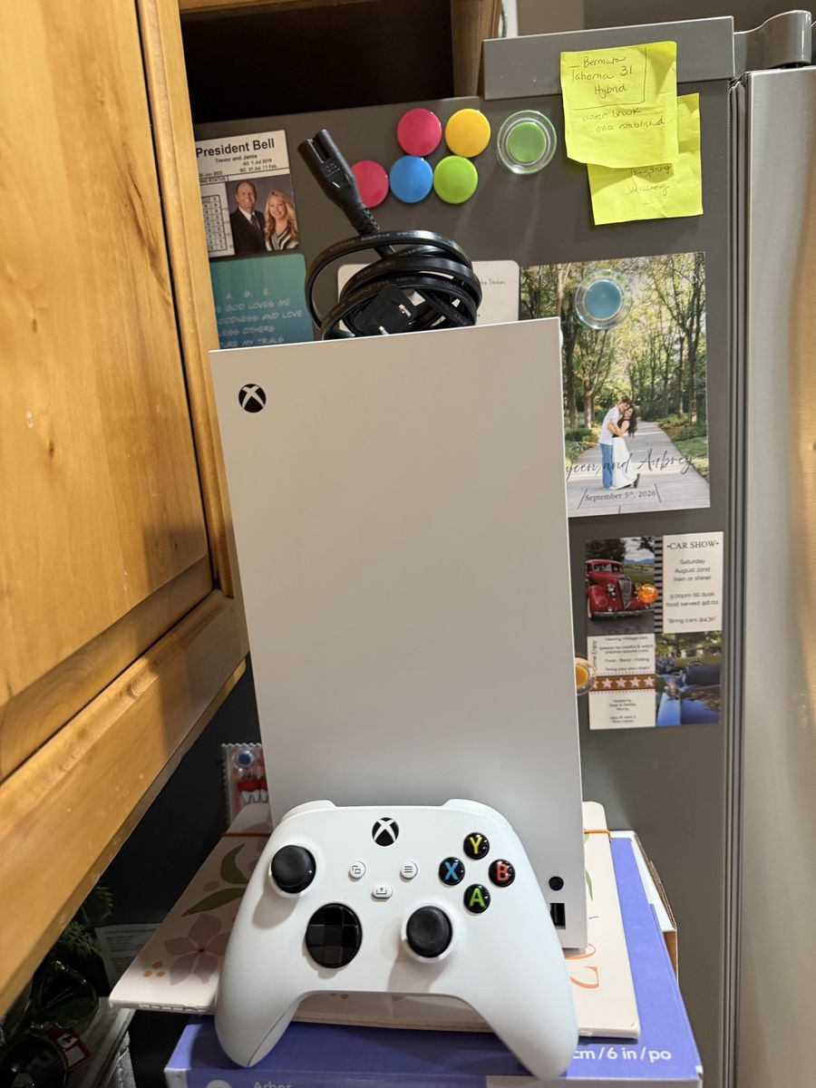 Microsoft Xbox Series x White Console with Controller and Power Cable