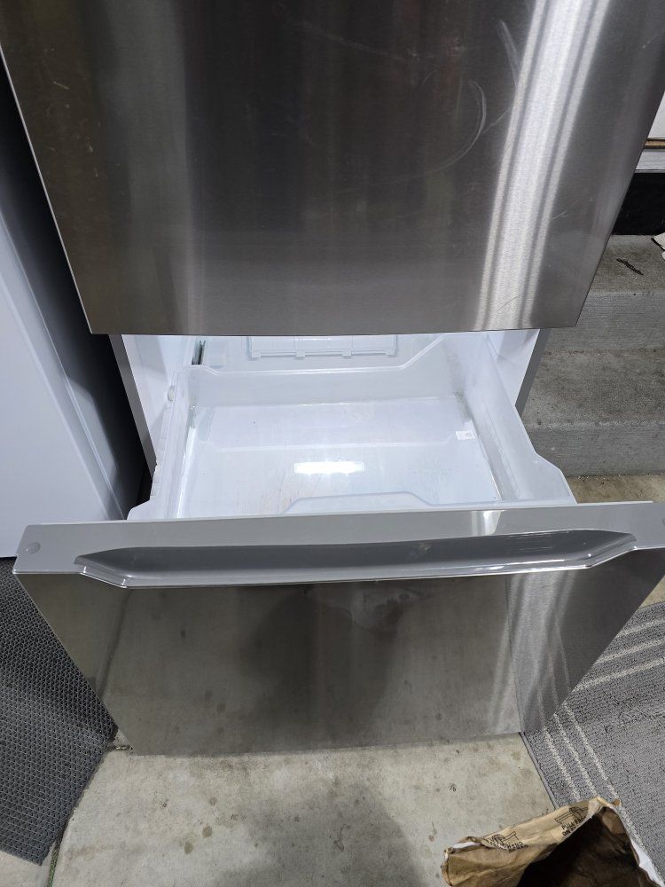 Insignia Stainless Steel Bottom Freezer Refrigerator