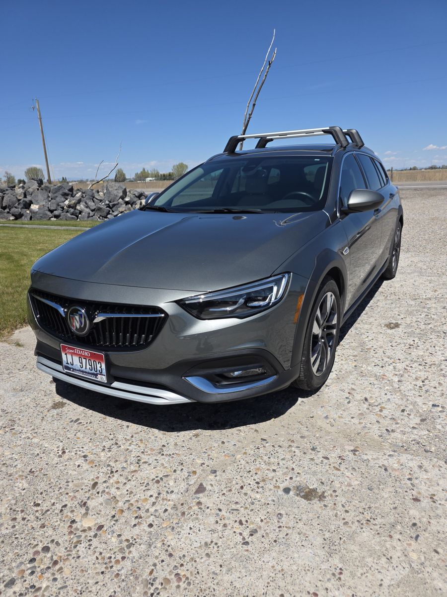 2019 Buick Regal Essence