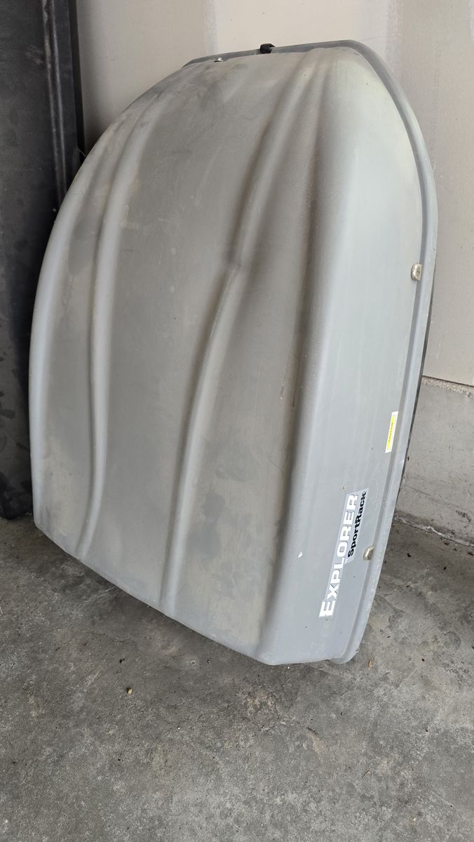 Rooftop cargo carrier