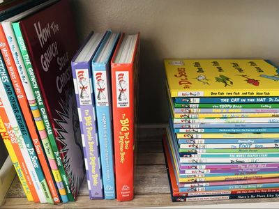 Lots of Dr Seuss Books