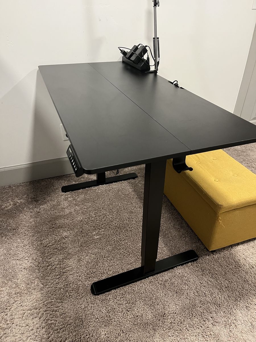 Standing desk