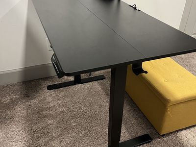 Standing desk