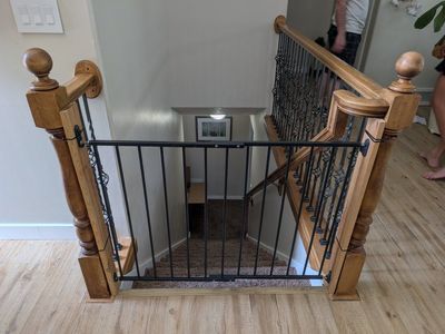 28"-42.5" Wide, Baby/Pet Safety Gate