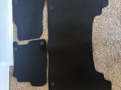 2021 Dodge Ram 1500 Floor Mat Set (OEM carpet)