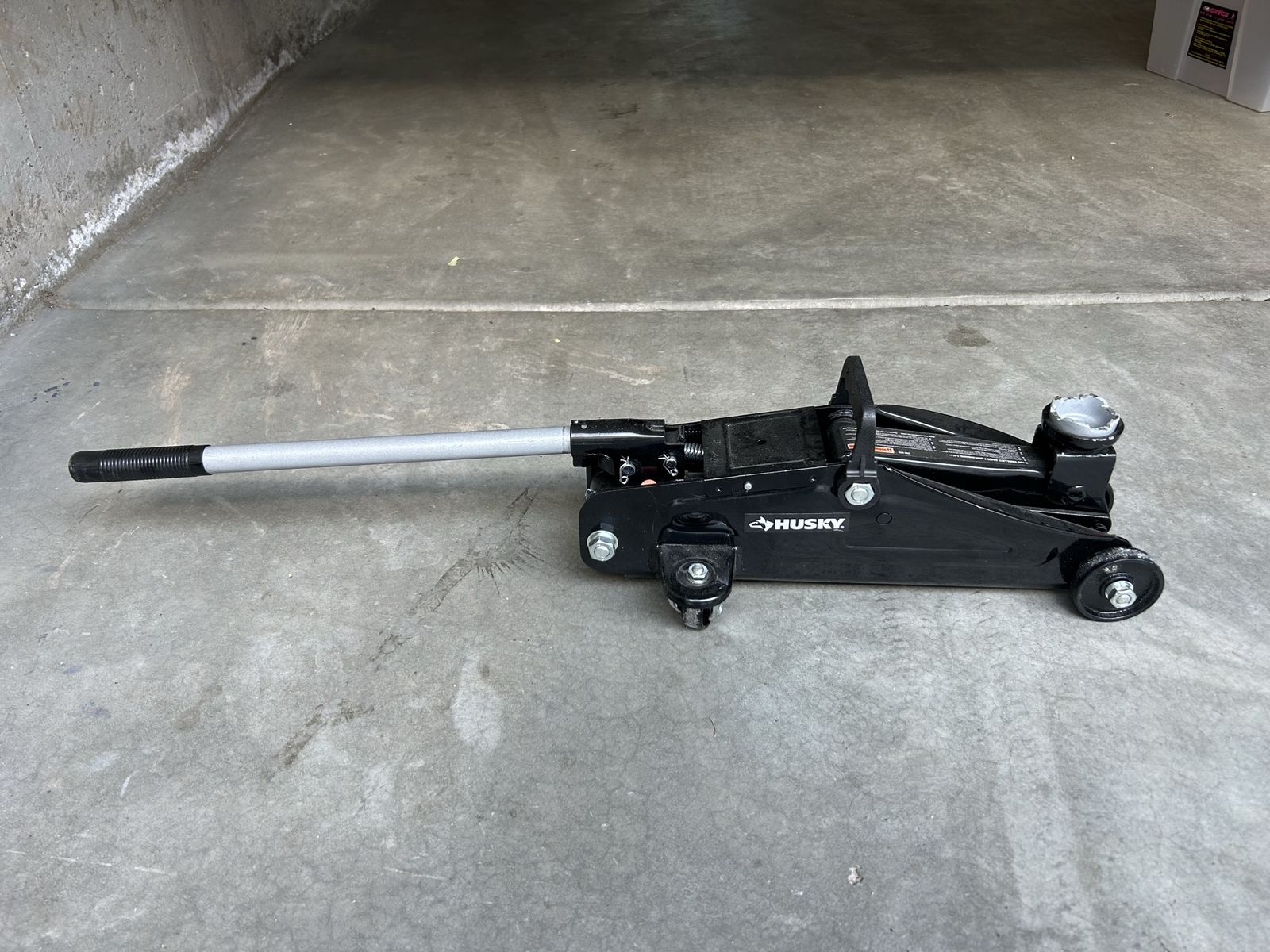 Husky 2-Ton Trolley Jack Floor Hydraulic Car Lift Tool