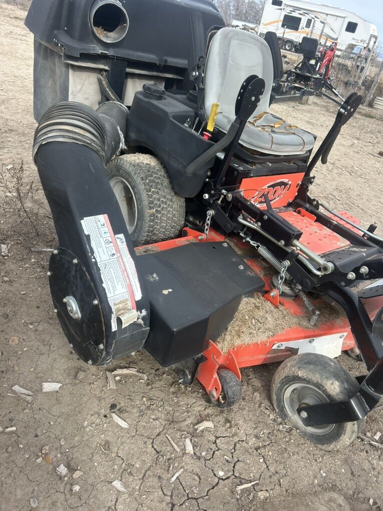 60 Ariens Zoom Max