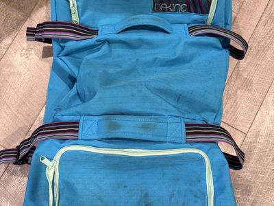 DAKINE 110 liter roller bag