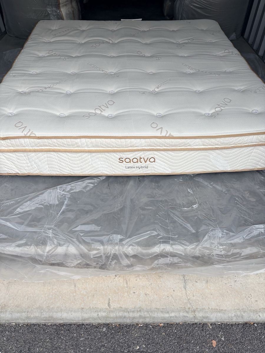 Saatva Latex Hybrid King Mattress