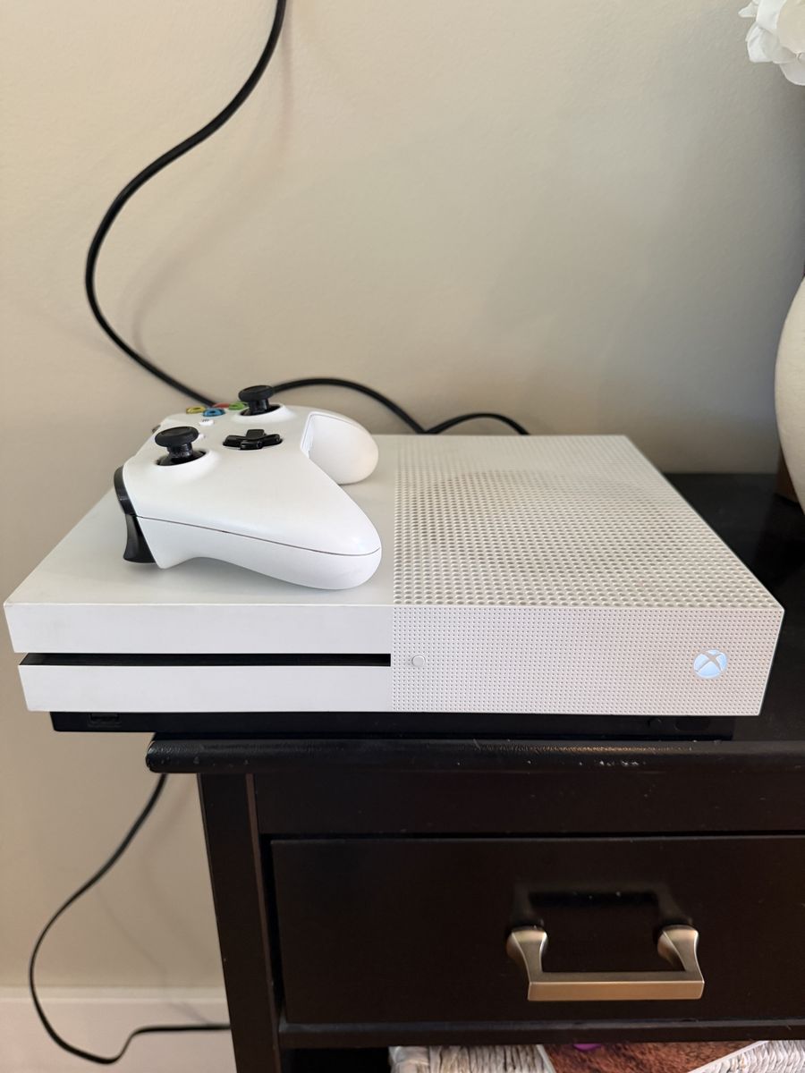 Xbox One S