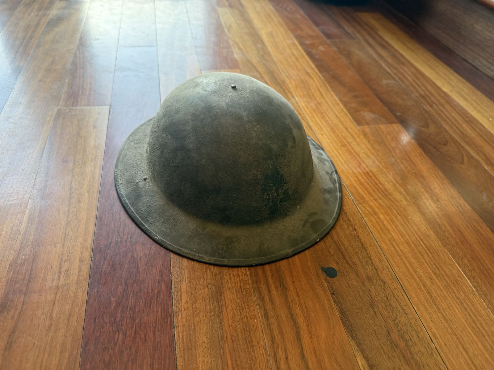 Main image 4