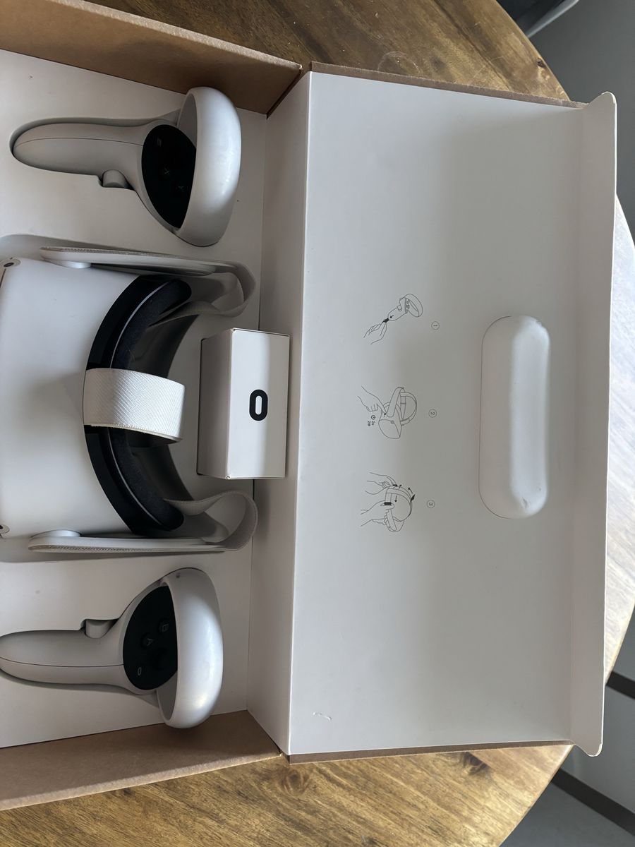 Oculus quest 2.
