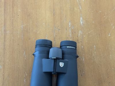 Maven b1.2 binoculars 10x42