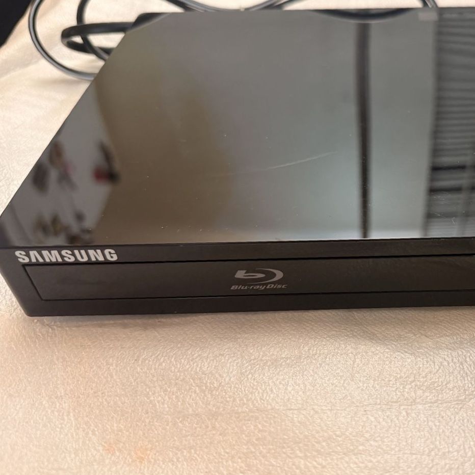 Samsung BD-FM57C Blu-ray Disc Player Wi-Fi Full HD 1080p HDMI Black