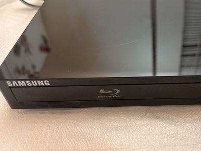 Samsung BD-FM57C Blu-ray Disc Player Wi-Fi Full HD 1080p HDMI Black