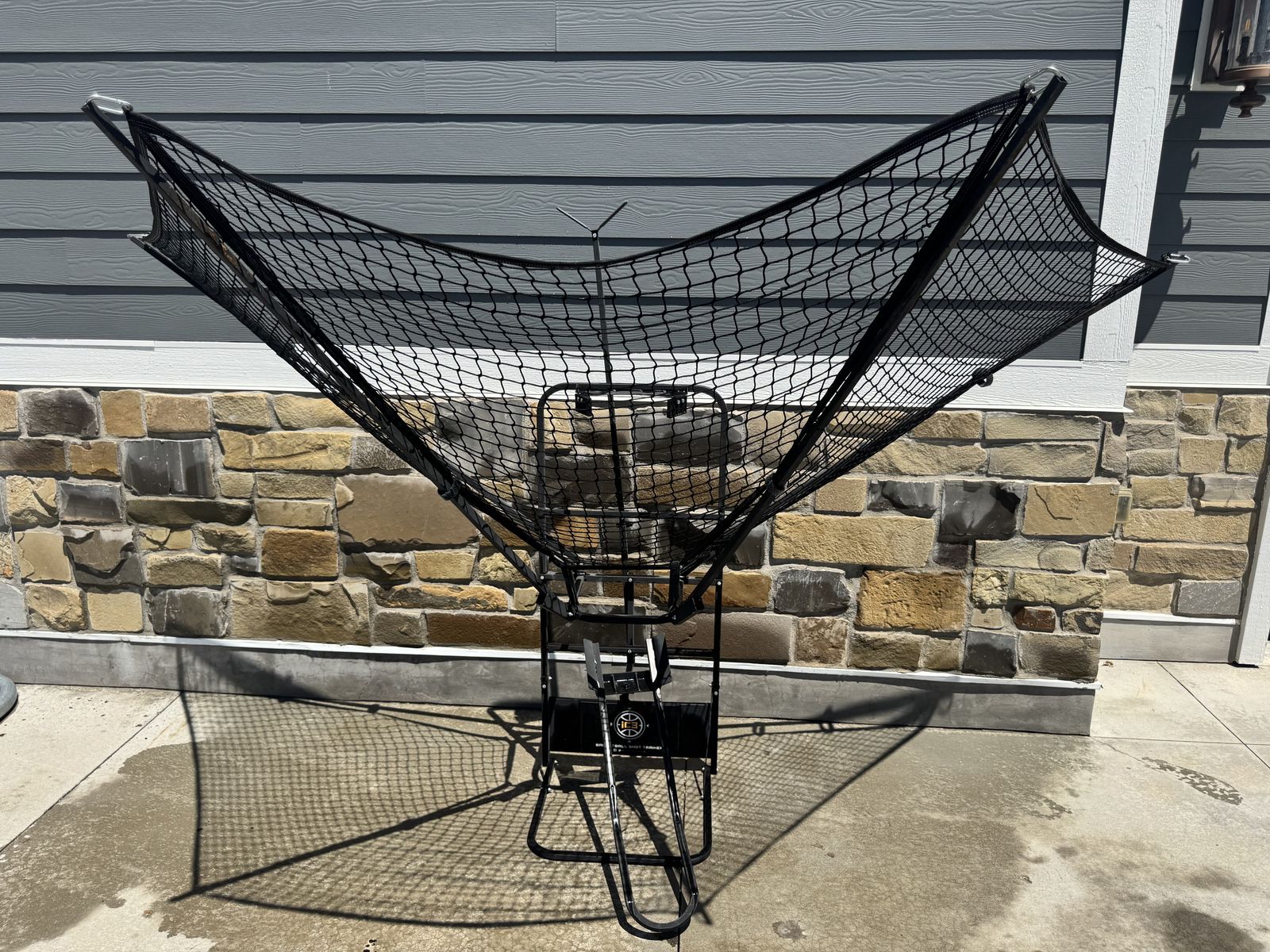 Basketball Rebounder- iC3 Basketball Shot Trainer