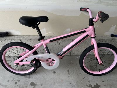 16’’ JETSON pink bike with side light , good shape