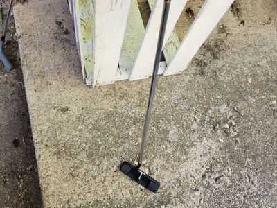Palm Spring Golf Special Edition brand putter. Grip is perfect. Perfect shape. Very cool putter.