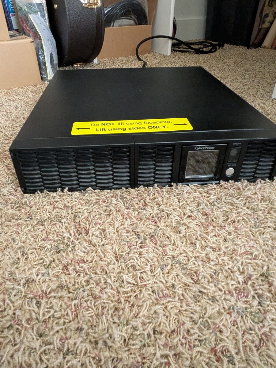 Cyber Power UPS (Uninterruptible Power Supply) PR2200LCDRTXL2U