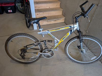 Free Next 21 Speed Mountain Bike - Shimano Shifter/Derailer