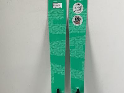 2024 Zag Women's UBAC 89 w/ Dynafit Backlight Long Travel Bindings w/ Zag UBAC Climbing Skins