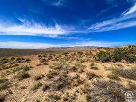 Hilltop Lot for Sale in the Pinnacle Heights Subdivision!!