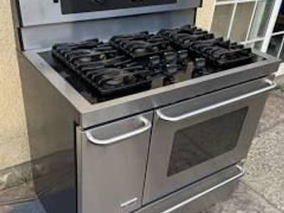 Kenmore Elite Stainless Steel 40" 5-burner gas cooktop and dual oven range.