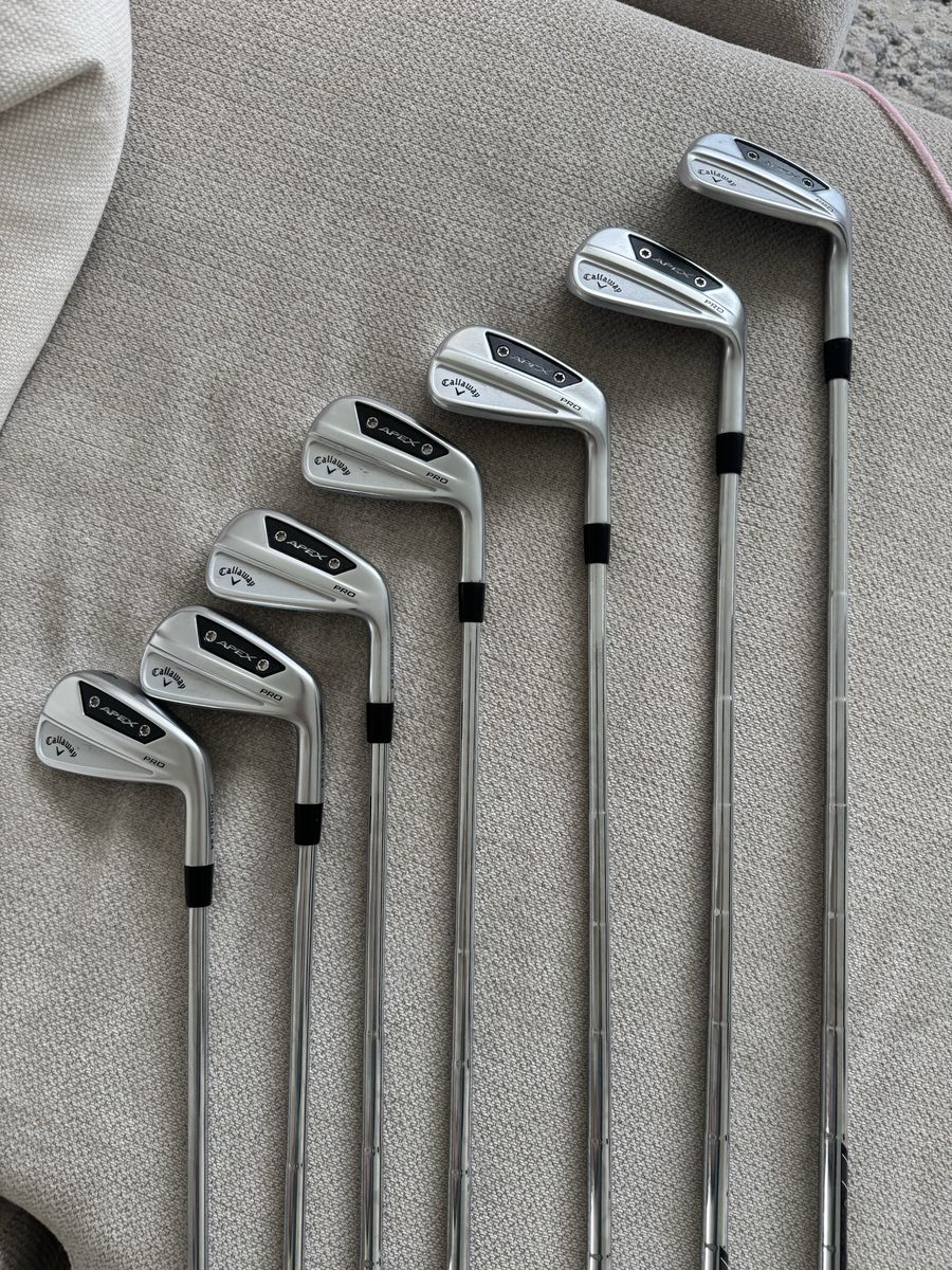 2024 Callaway Apex Pros 4-PW