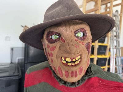 Life Size Freddy Krueger Animatronic Life-Size Prop Halloween Decor - Nightmare on Elm Street