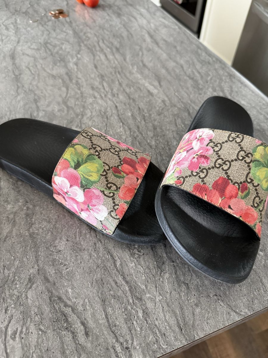 Gucci slides