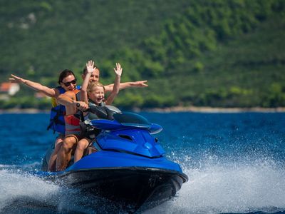 Utah Wave Jet Ski Rentals (set of 2) $175 per machine per day