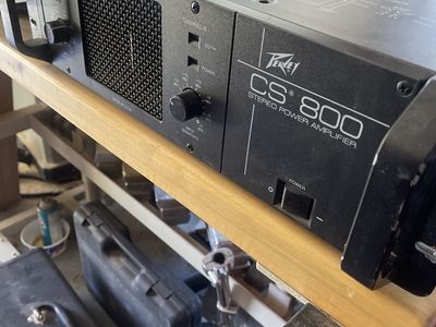Peavey CS 800 amp
