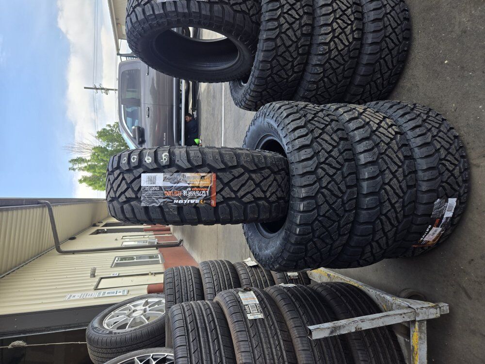 BRAND NEW SET OF SAILUN LT275/65R18