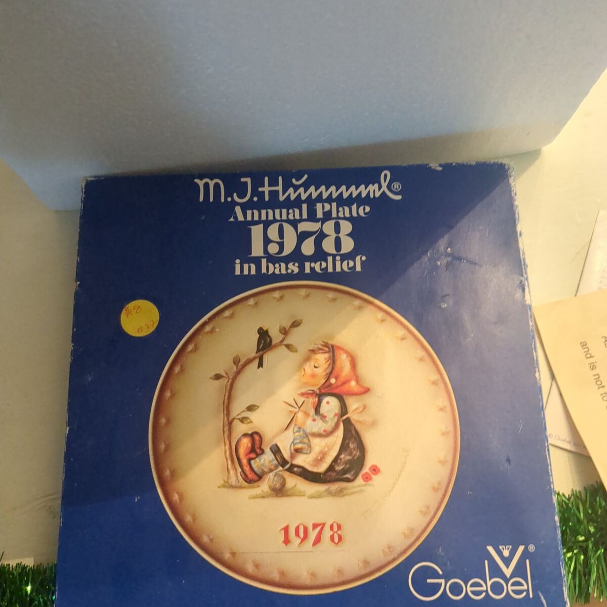 1978 M.J. Hummel plate