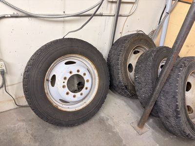 Tires and wheels 225/70/19.5