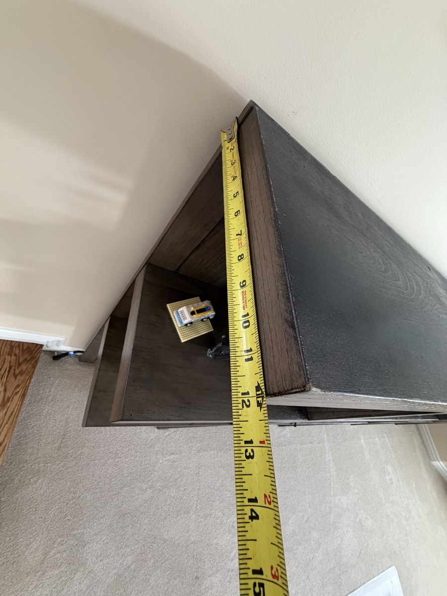 Main image 6