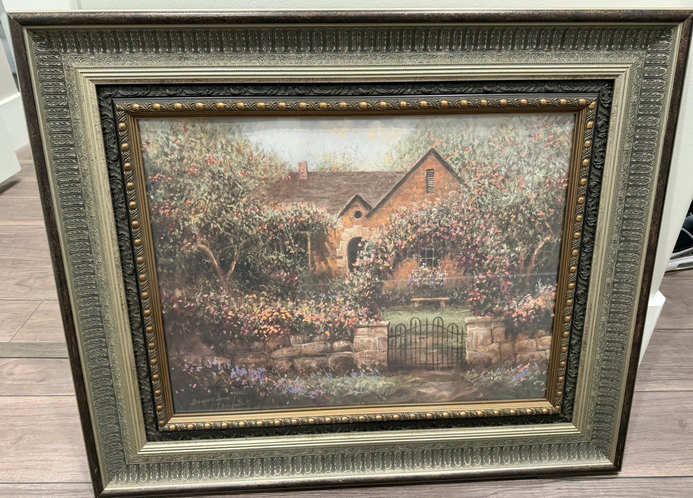 Main image 4
