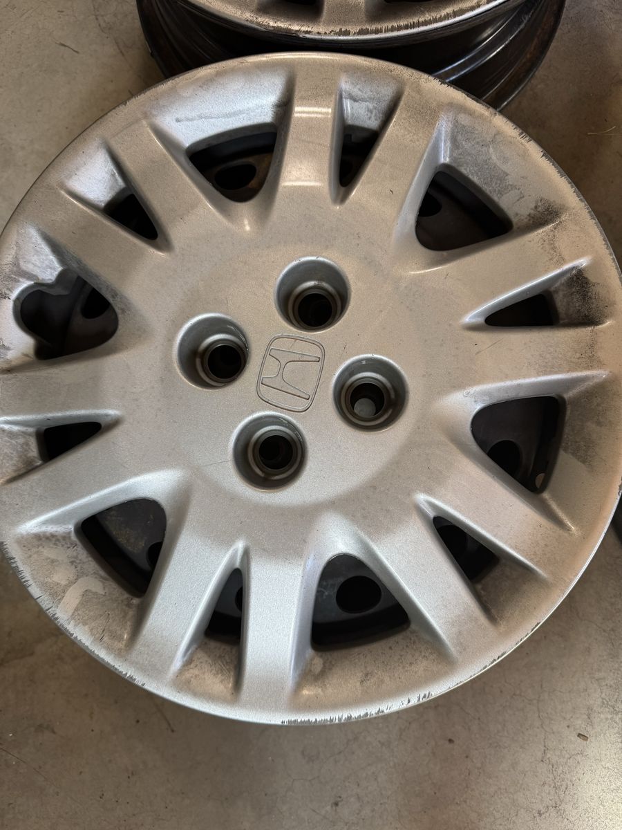 Honda Civic Steel wheels with Hubcaps