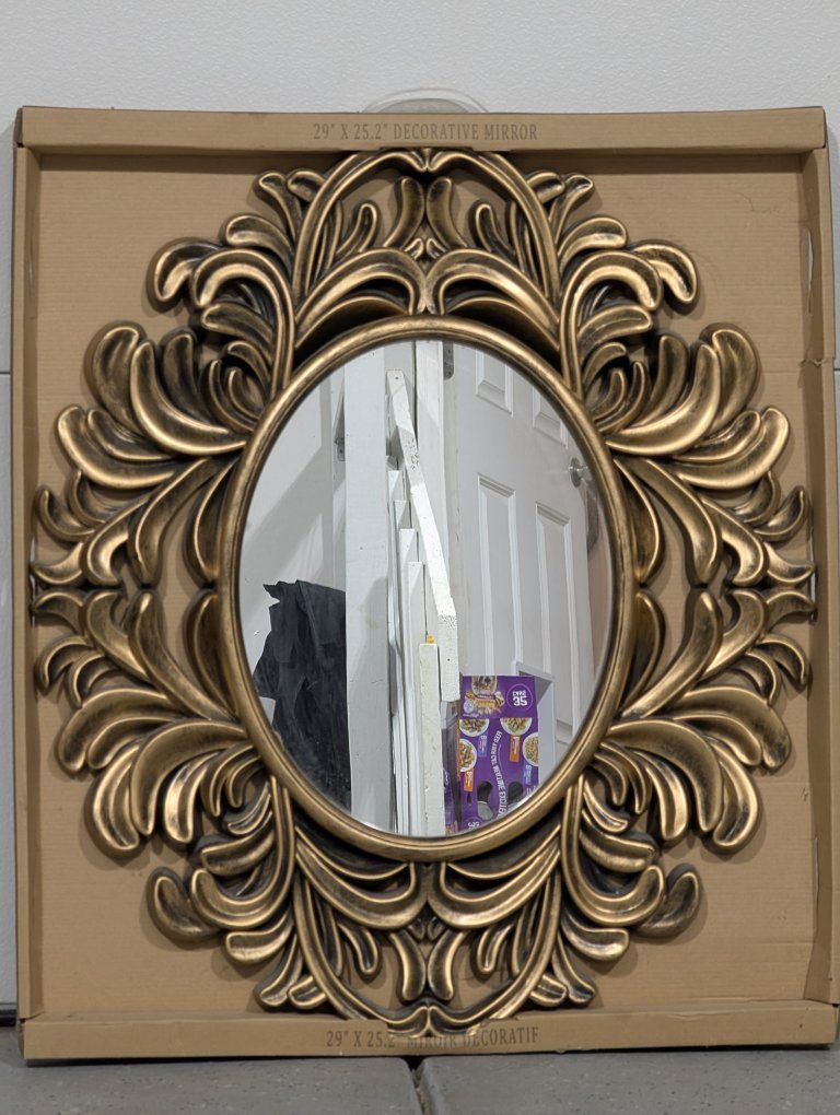 29" x 25.2" Decorative Mirror